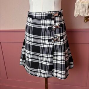 grunge goth y2k vintage plaid mini skirt street code sz 7/8 black white buckle